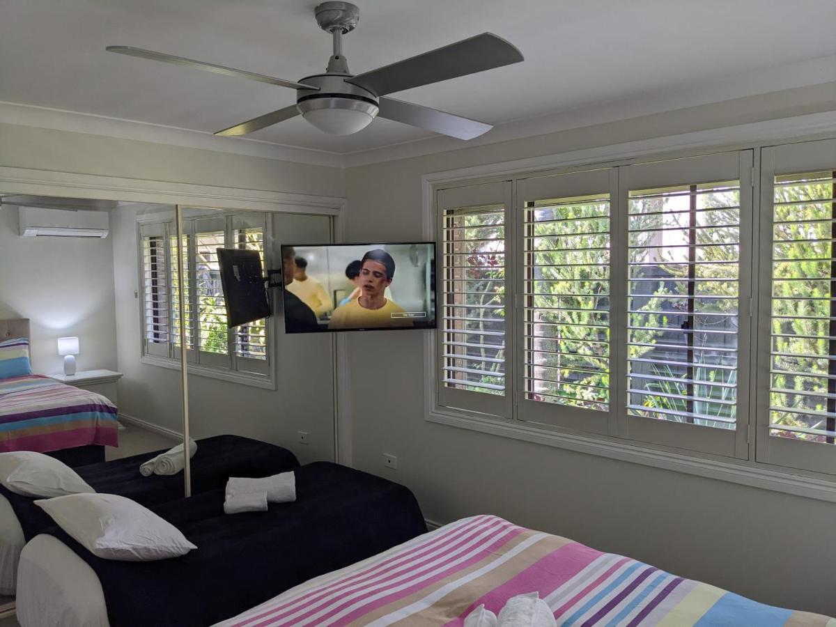 Beachside Villa Ettalong Beach Esterno foto